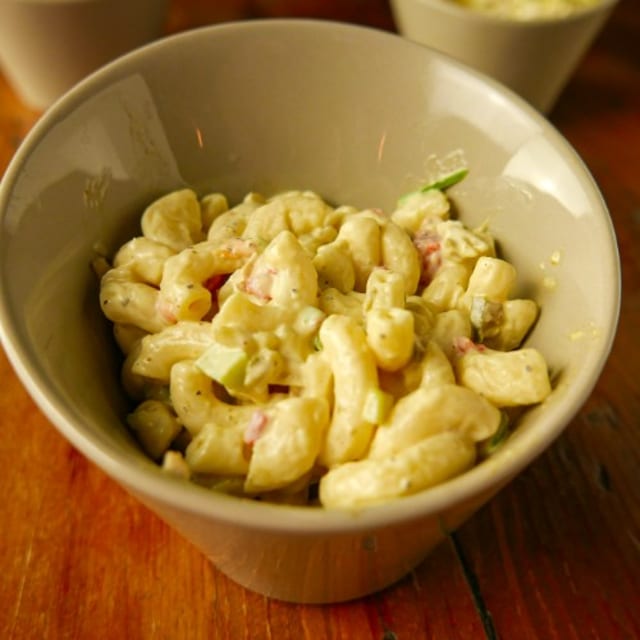 Side Mac Salad.